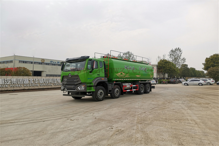 重汽26方豪沃N系列泥漿、污水、液態污物運輸車 前四后八帶防浪板氣動球閥